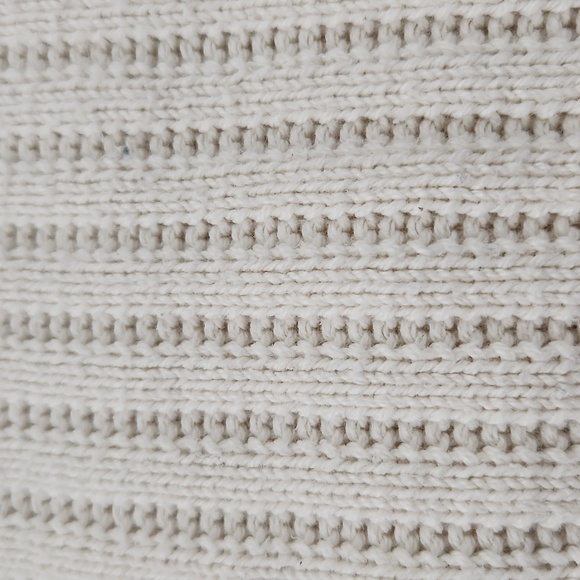 AEROPOSTALE size medium cropped cream sweater - Picture 4 of 9